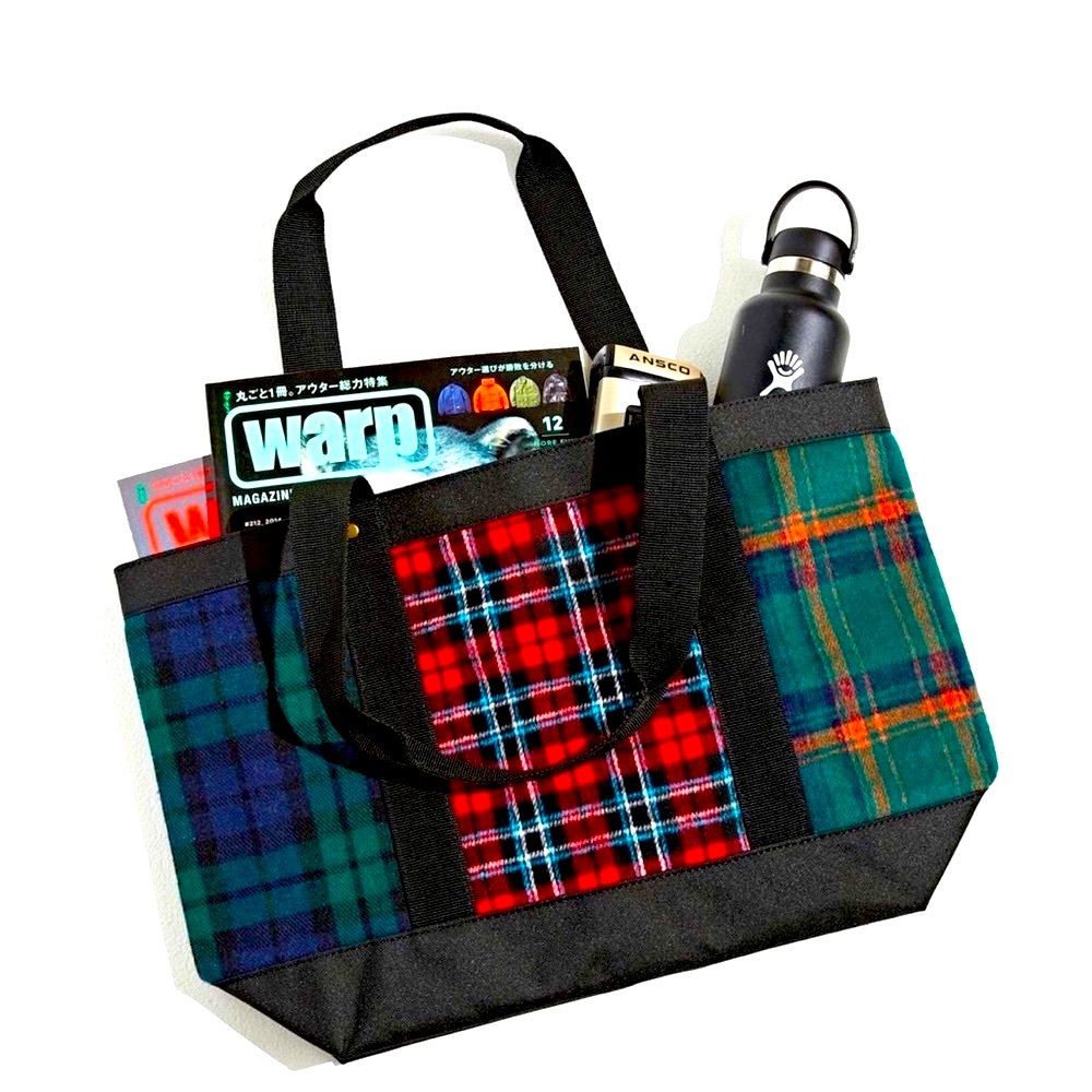 BNWT Urban Outfitters Plaid Tote PERFECT HOLIDAY TOTE; PRICE FIRM NO DISCOUNTS! - Picture 12 of 14